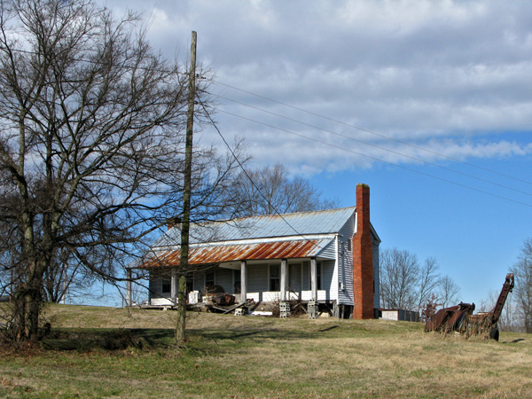 Another house, this one has a old rusted plow in the front. I love these little bits of the country in moderation.