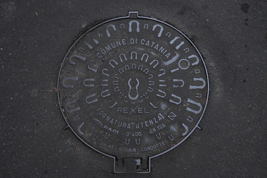 Catania man hole