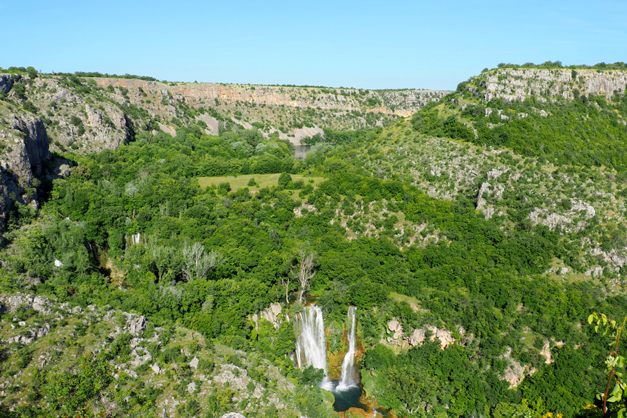 Manojlovac Falls
