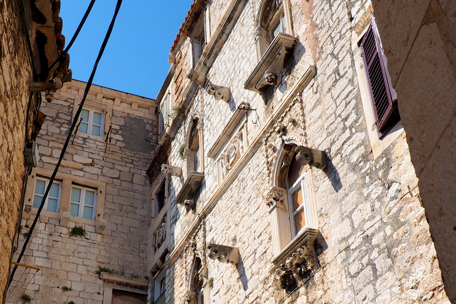 Stone laundry pole hangers