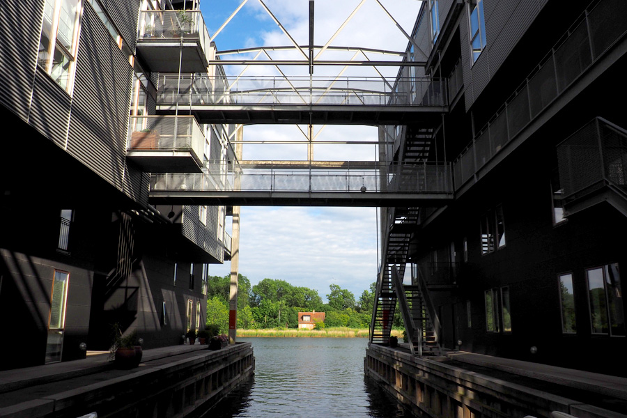 Dreamy canal apartments